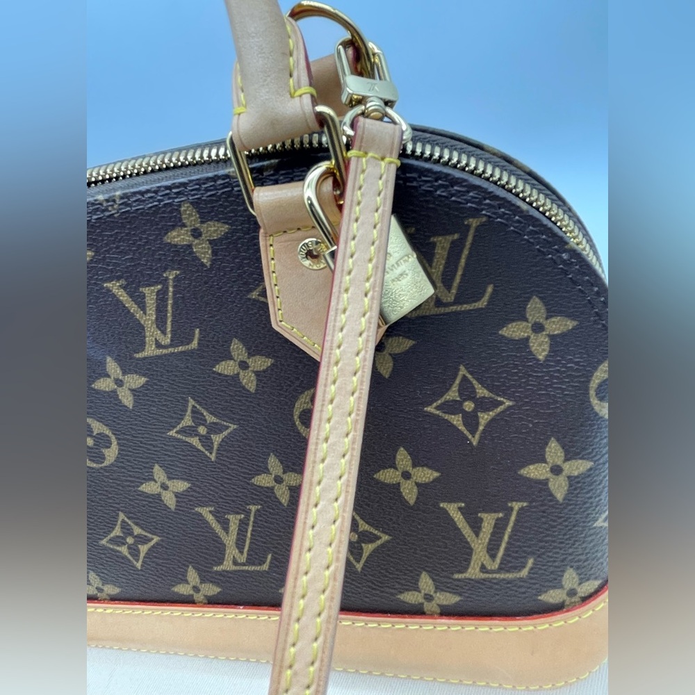 Louis Vuitton Monogram Alma BB Bag - Picture 17 of 17